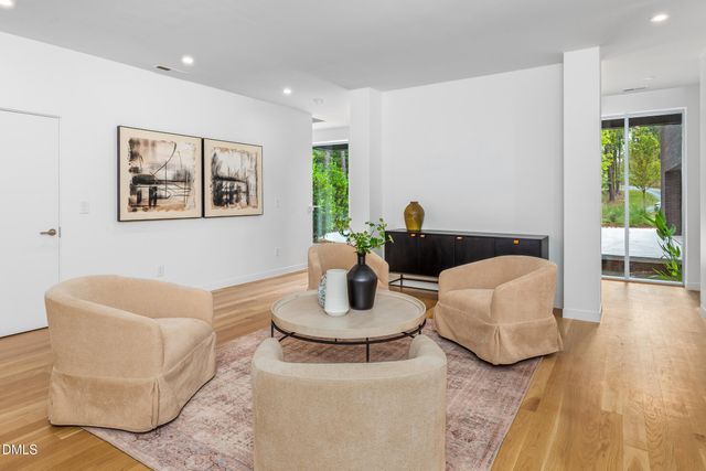 711 Berryhill Drive, Chapel Hill, NC 27516