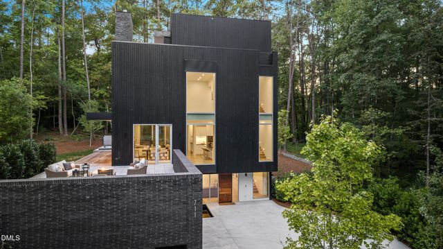 711 Berryhill Drive, Chapel Hill, NC 27516