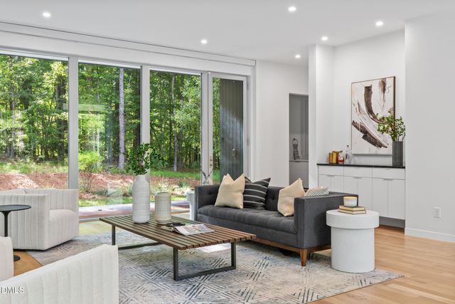 711 Berryhill Drive, Chapel Hill, NC 27516