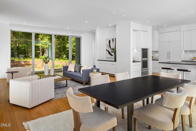 711 Berryhill Drive, Chapel Hill, NC 27516