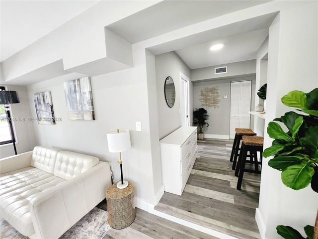 1920 SW 4th Ave 2, Fort Lauderdale, FL 33315