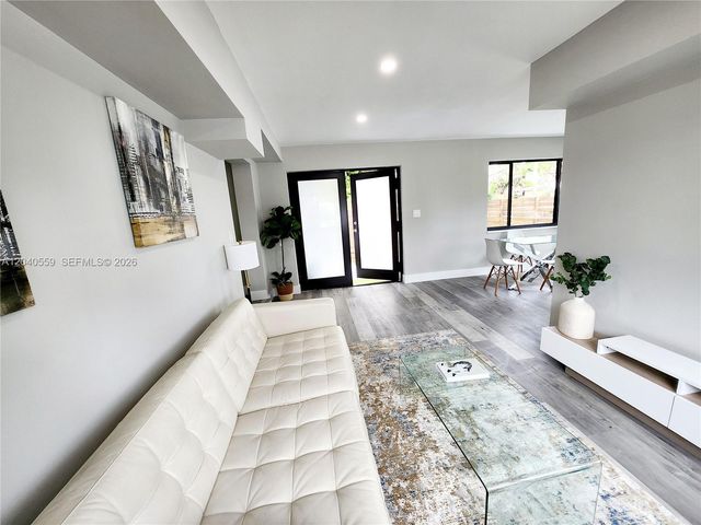 1920 SW 4th Ave 2, Fort Lauderdale, FL 33315