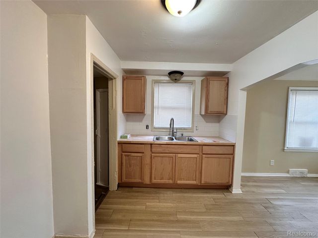 11733 Minden Street, Detroit, MI 48205