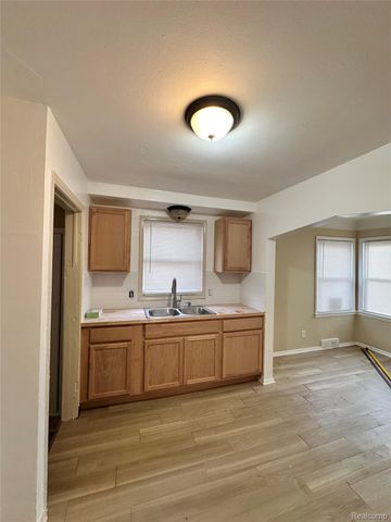 11733 Minden Street, Detroit, MI 48205