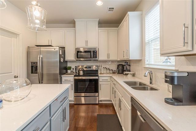 1506 River Oak Lane, Stone Mountain, GA 30083