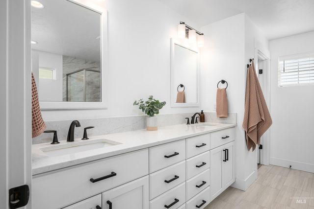 8902 W Bowie Steet, Star, ID 83669