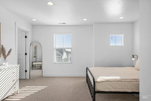 8902 W Bowie Steet, Star, ID 83669