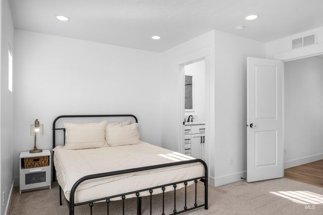 8902 W Bowie Steet, Star, ID 83669