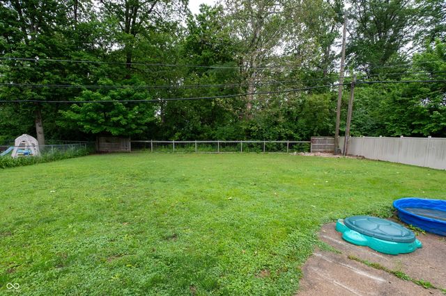 115 Brookside Drive, Whiteland, IN 46184