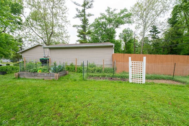 115 Brookside Drive, Whiteland, IN 46184