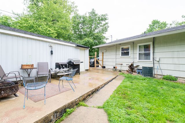 115 Brookside Drive, Whiteland, IN 46184
