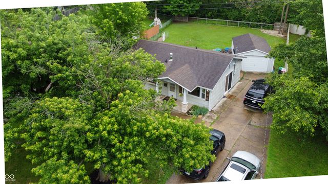 115 Brookside Drive, Whiteland, IN 46184