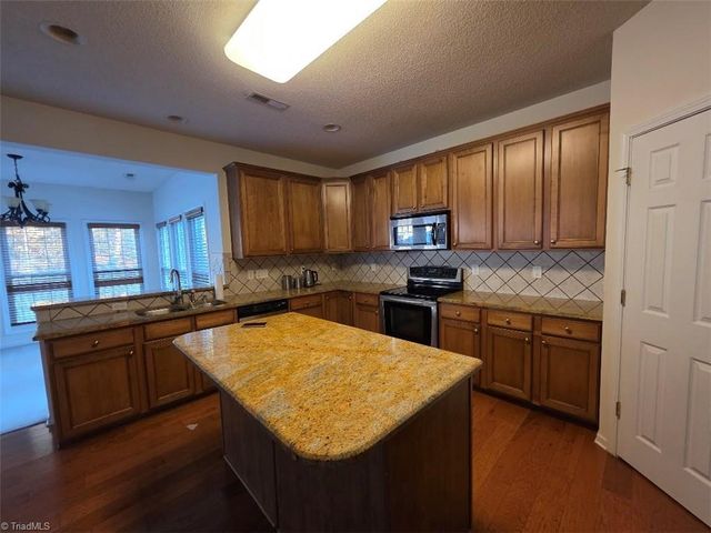 3821 Tonsley Place, High Point, NC 27265