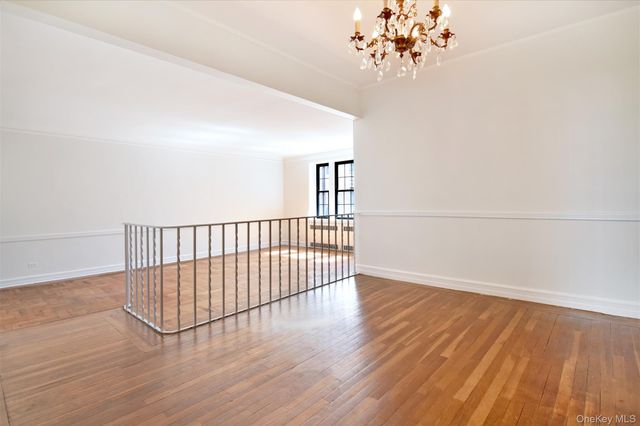 35 Parkview Avenue 3E, Bronxville, NY 10708