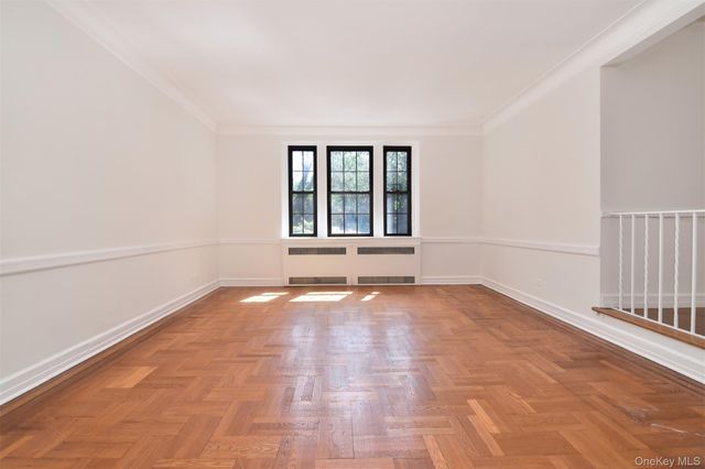 35 Parkview Avenue 3E, Bronxville, NY 10708
