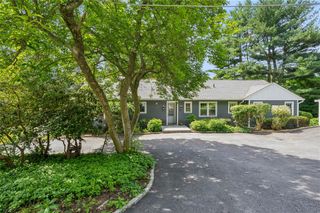 101 W Lake Boulevard, Mahopac, NY 10541