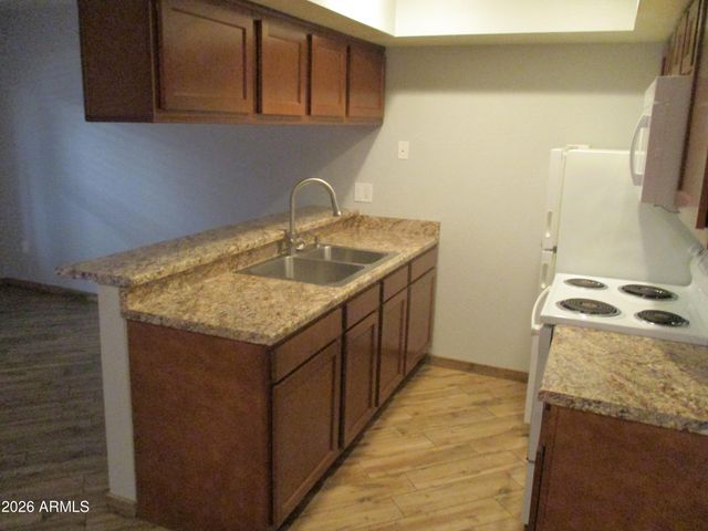 461 W HOLMES Avenue 150, Mesa, AZ 85210