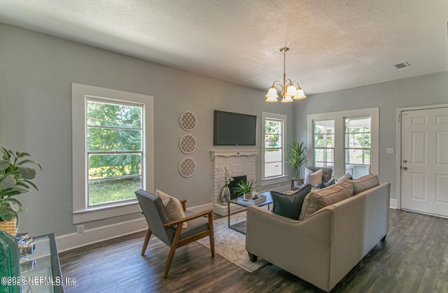 424 VERMONT Avenue, Green Cove Springs, FL 32043