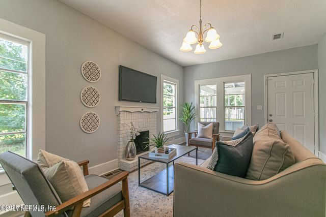 424 VERMONT Avenue, Green Cove Springs, FL 32043