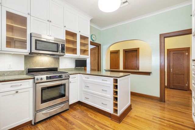 800 Kanuga Drive, West Palm Beach, FL 33401