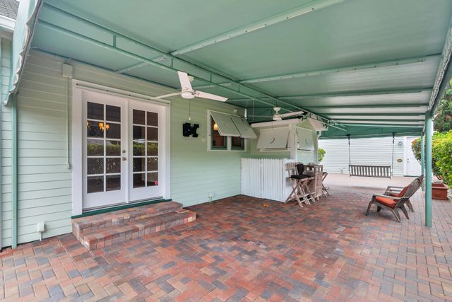 800 Kanuga Drive, West Palm Beach, FL 33401