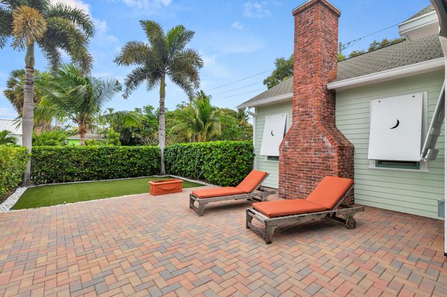 800 Kanuga Drive, West Palm Beach, FL 33401
