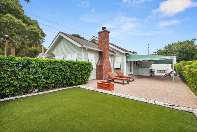 800 Kanuga Drive, West Palm Beach, FL 33401