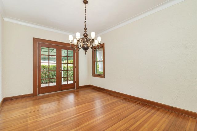 800 Kanuga Drive, West Palm Beach, FL 33401