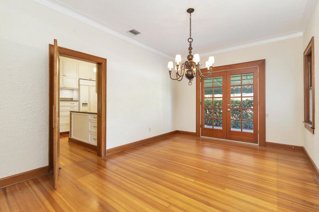 800 Kanuga Drive, West Palm Beach, FL 33401