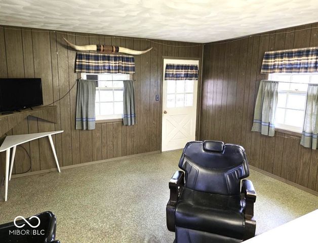1208 Fulton Avenue, Alexandria, IN 46001