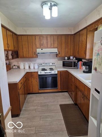 1208 Fulton Avenue, Alexandria, IN 46001