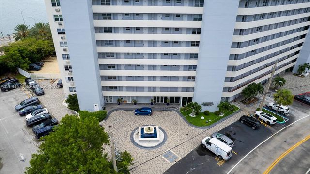 7904 West Drive 810, North Bay Village, FL 33141