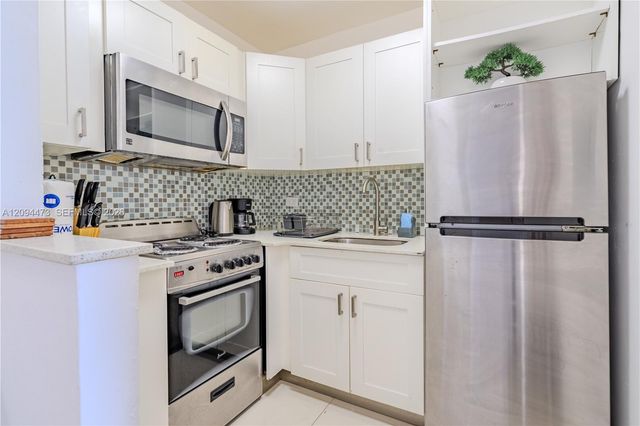 7904 West Drive 810, North Bay Village, FL 33141