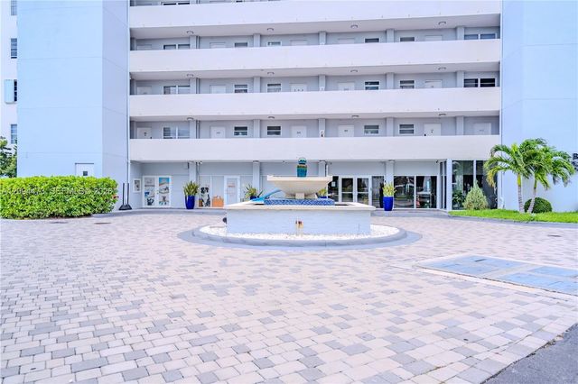 7904 West Drive 810, North Bay Village, FL 33141