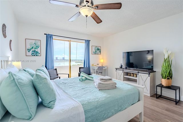 7904 West Drive 810, North Bay Village, FL 33141