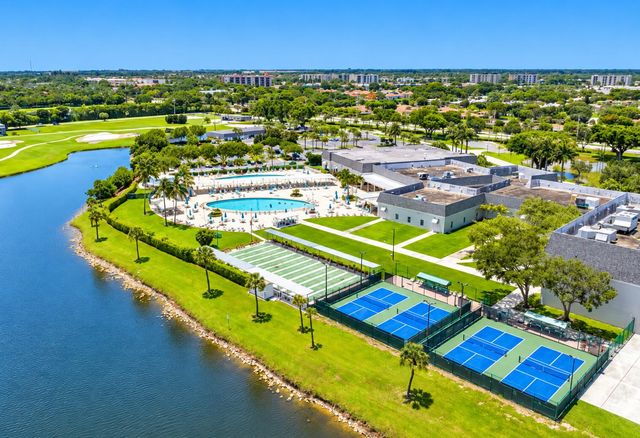 391 BURGUNDY I Avenue, Delray Beach, FL 33484