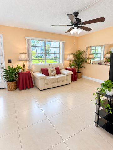 391 BURGUNDY I Avenue, Delray Beach, FL 33484