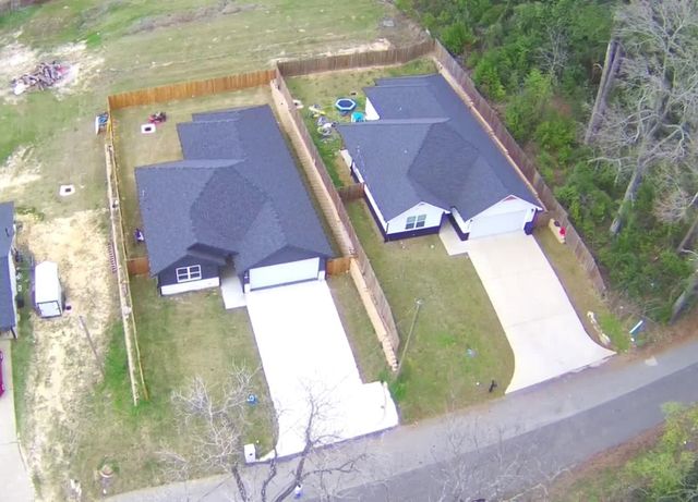 794 KAUFMAN, Gilmer, TX 75644