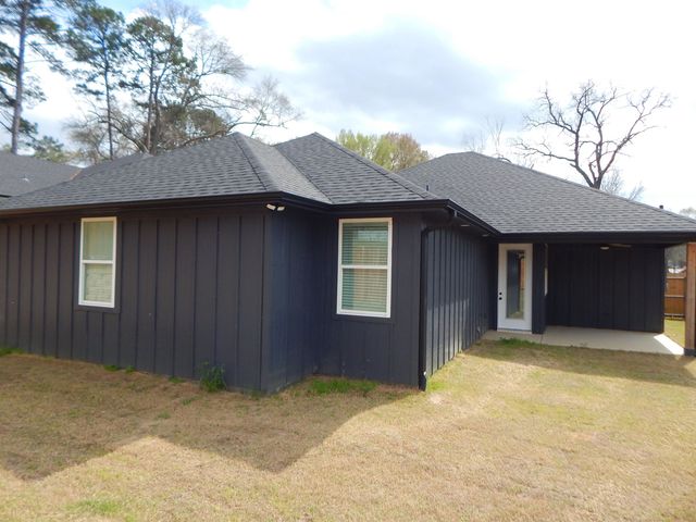 794 KAUFMAN, Gilmer, TX 75644