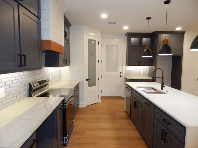 794 KAUFMAN, Gilmer, TX 75644