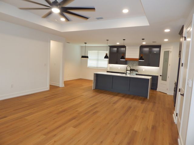 794 KAUFMAN, Gilmer, TX 75644