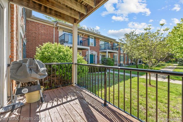 12049 Ina Drive, Sterling Heights, MI 48312