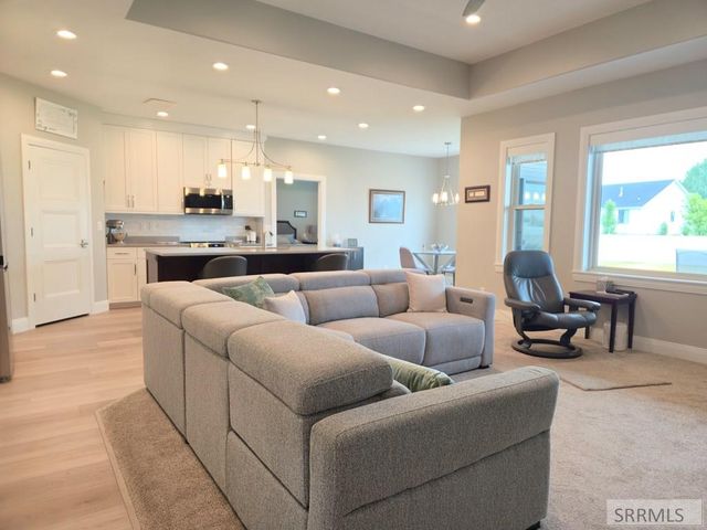 1012 Cypress Loop, Rexburg, ID 83440