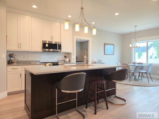 1012 Cypress Loop, Rexburg, ID 83440