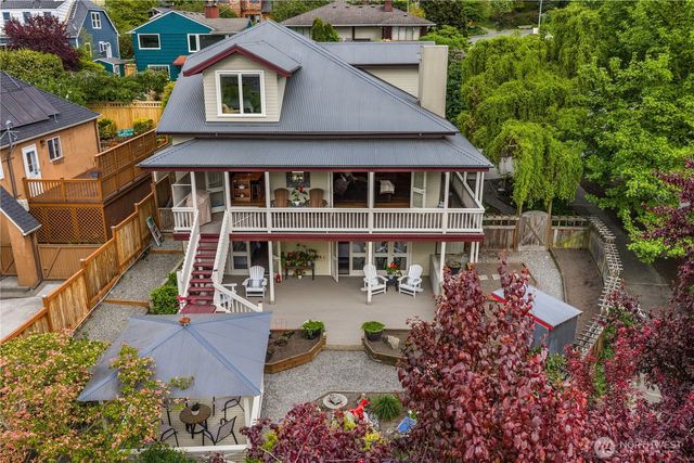 4712 SW Brace Point Dr, Seattle, WA 98136