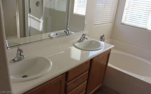 3711 Lodina Court, Las Vegas, NV 89141