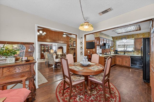 1516 Caddo Peak Trail, Joshua, TX 76058