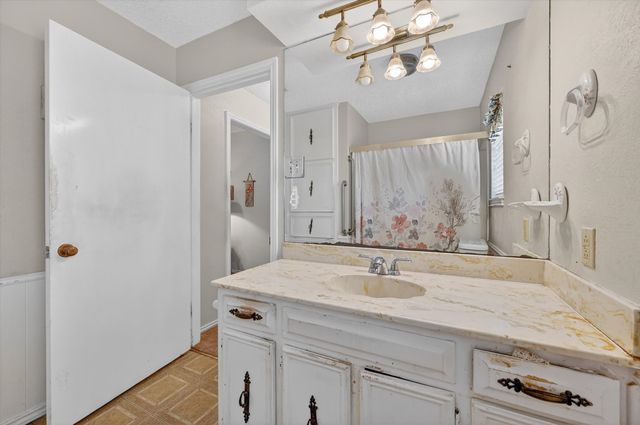 1516 Caddo Peak Trail, Joshua, TX 76058