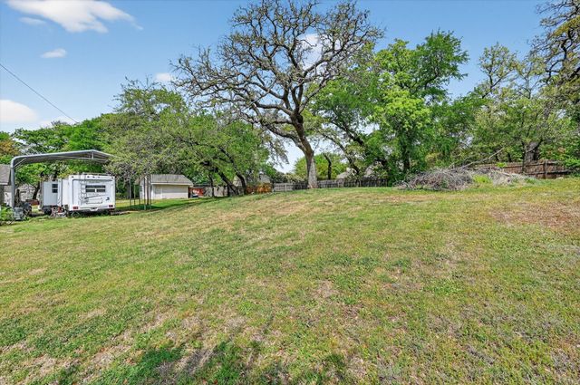 1516 Caddo Peak Trail, Joshua, TX 76058