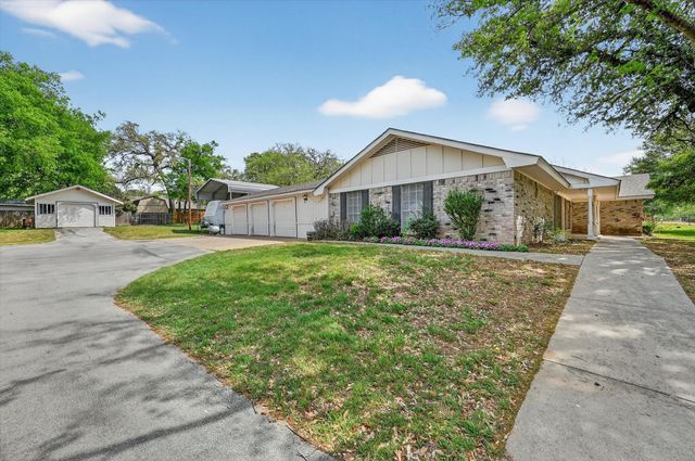 1516 Caddo Peak Trail, Joshua, TX 76058